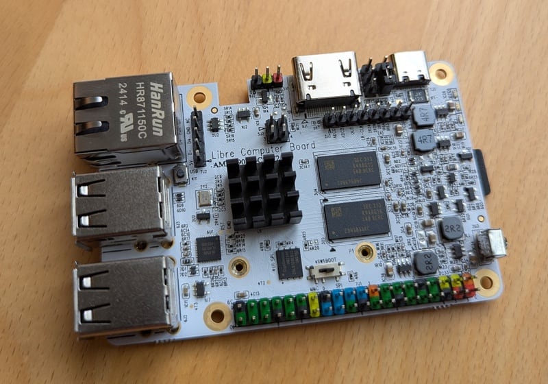 Libre Computer Sweet Potato single board computer relying on the Amlogic S905X
SOC